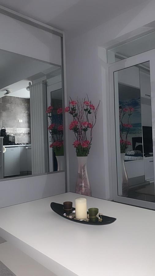 Marisole Apartment Constanta Luaran gambar